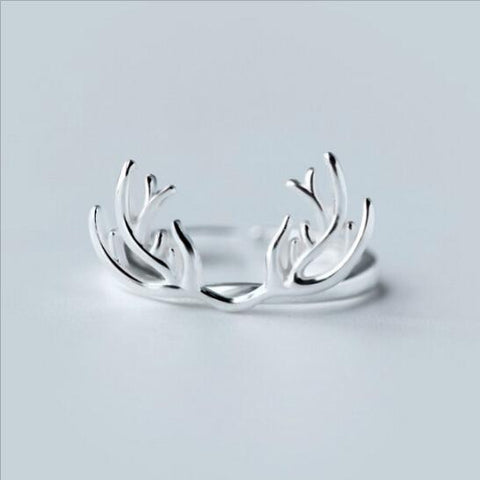 White Deer Finger Ring