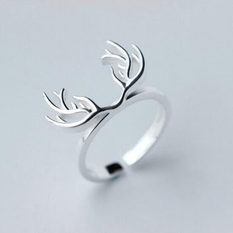 White Deer Finger Ring