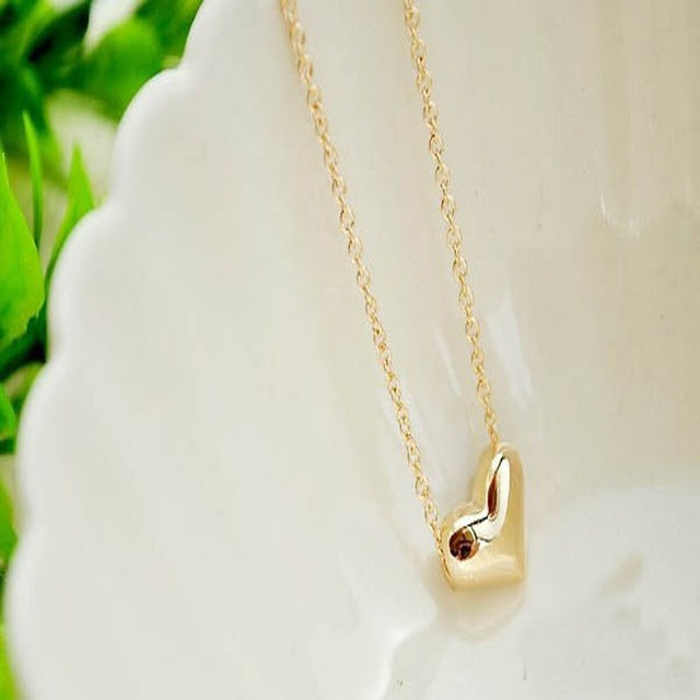 Elegant Lovely Gold Heart Necklace